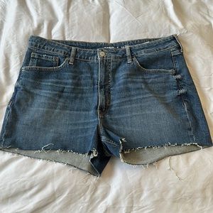 Women’s 16 OG shorts